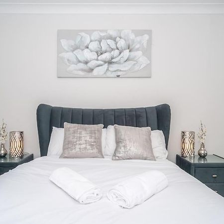 Апартаменты Luxury 2Bed 2Bath Flat In City Centre- Free Parking! Эдинбург Экстерьер фото