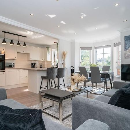 Апартаменты Luxury 2Bed 2Bath Flat In City Centre- Free Parking! Эдинбург Экстерьер фото